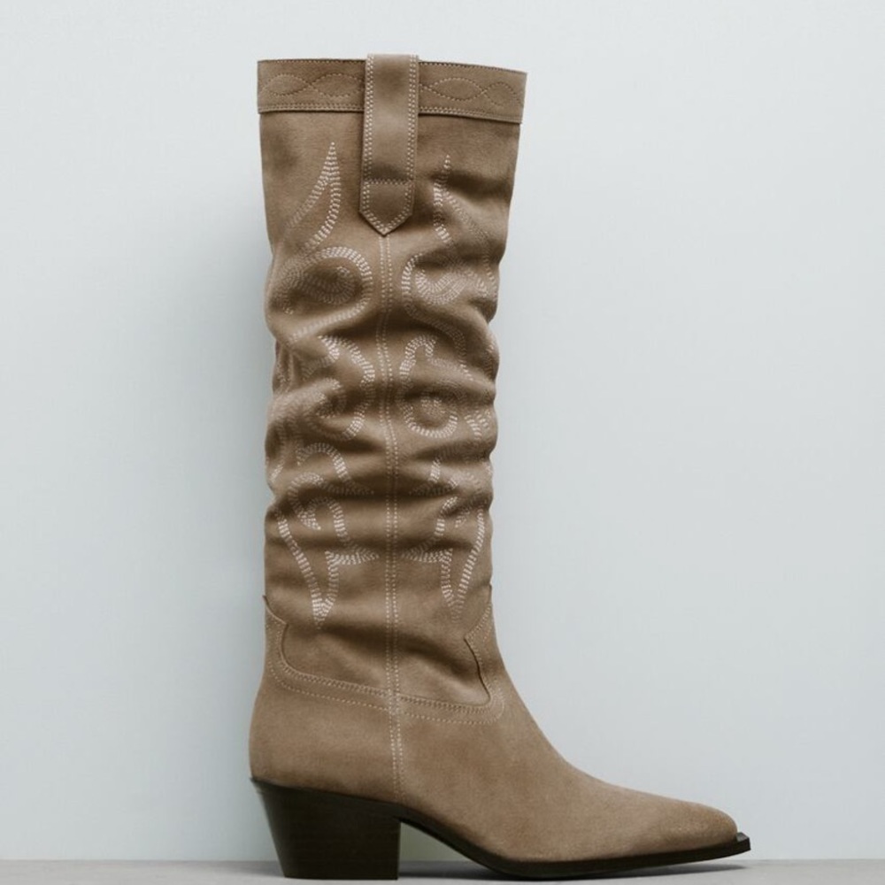 Split leather cowboy boots